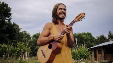 Flo Delavega en interview sur Chérie FM Vallée du Rhône.