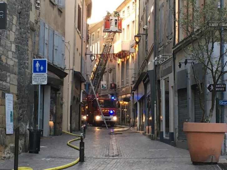 Tournon un incendie au centreville, un décès et un blessé Chérie FM Annonay Vallée du Rhône Tournon un incendie au centreville, un décès et un blessé Chérie FM Annonay Vallée du Rhône