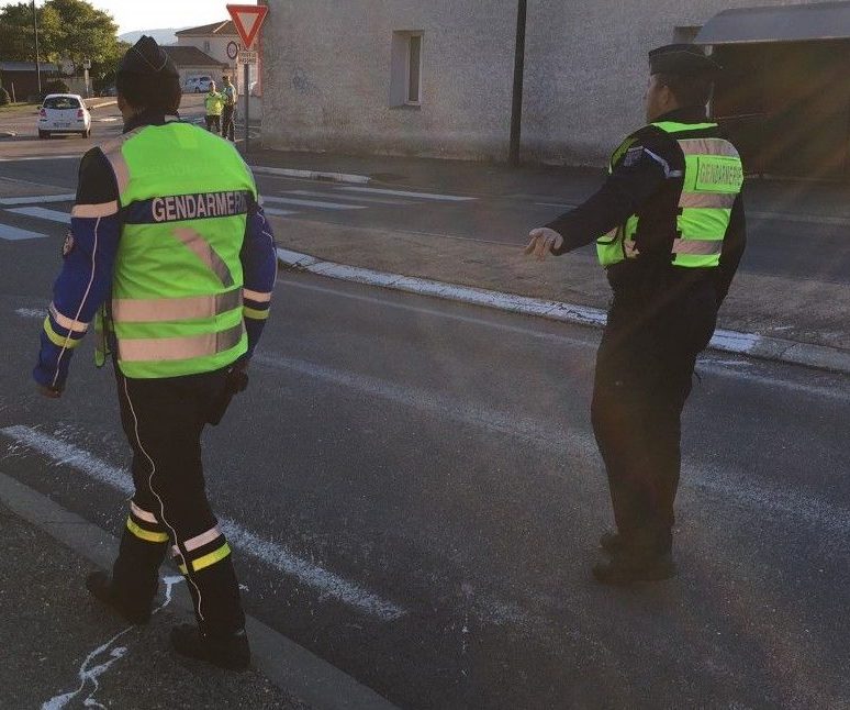 Drôme : Un rassemblement interdit réunit plusieurs centaines de voitures