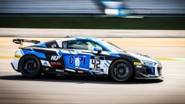 Le pilote Fabien Michal participe au championnat de France FFSA GT.