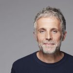 Stéphane Guillon en interview sur Chérie FM Vallée du Rhône.