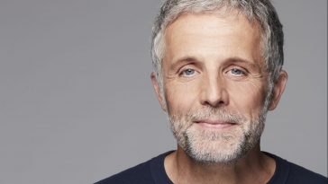 Stéphane Guillon en interview sur Chérie FM Vallée du Rhône.