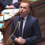 Echanges entre Olivier Dussopt et Olivier Faure.