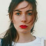 Adé en interview sur Chérie FM Vallée du Rhône avant ses concerts en Ardèche.